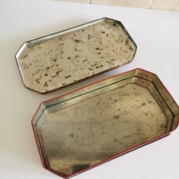 Vintage Riley's Toffees Tin - Empty Candy Container British Tavern Art Retro - Picture 7 of 10